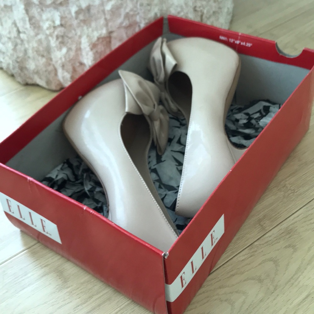 Nude Pumps